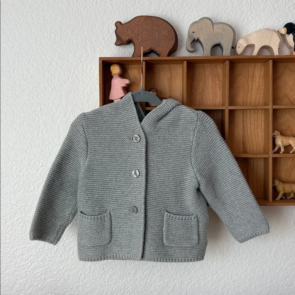Baby GAP 6-12m Gray Knit Bear Hooded Sweater